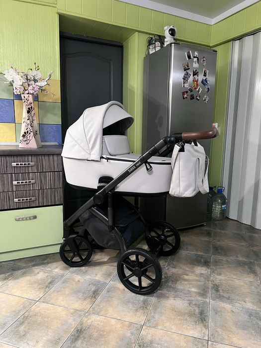 Детская коляска Roan Bass Next Island Stone 2в1