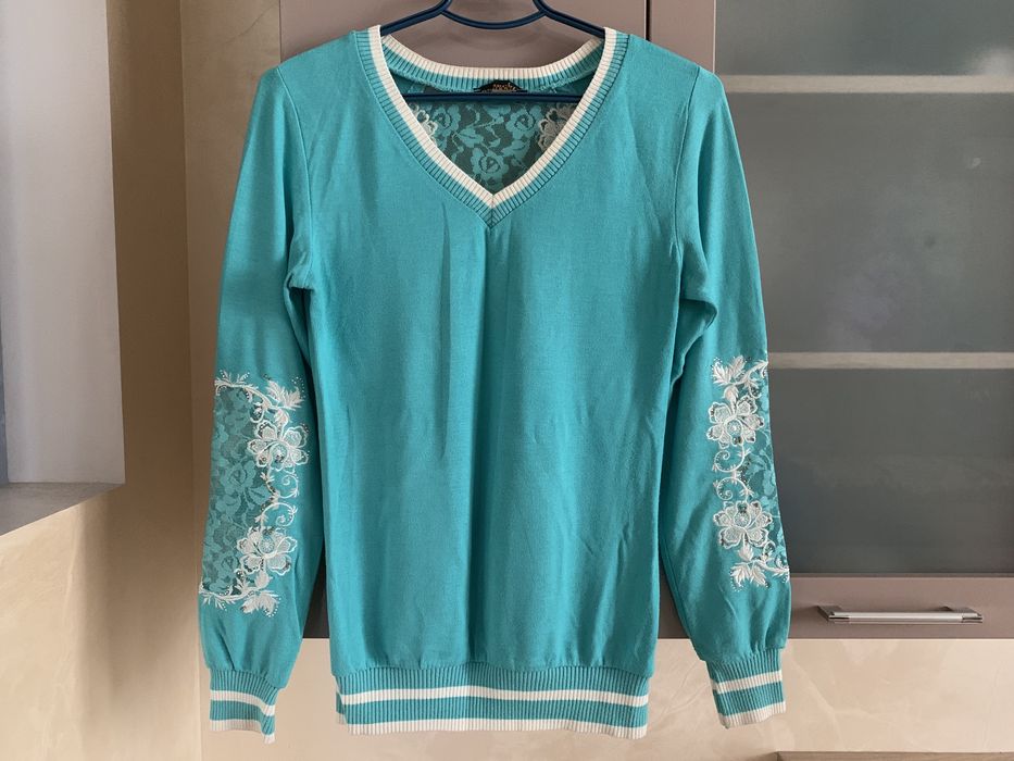 Кофта с гипюром в стразах Amarchik размер 42-44 Турция