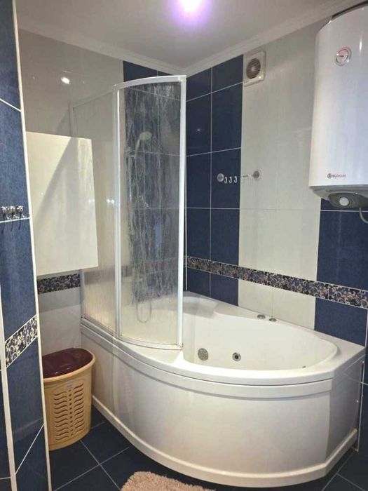 Терміново простора 2-кімнатну квартиру 81,5 м² з ремонтом та меблями