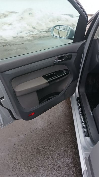 Продам туран в доброму стані