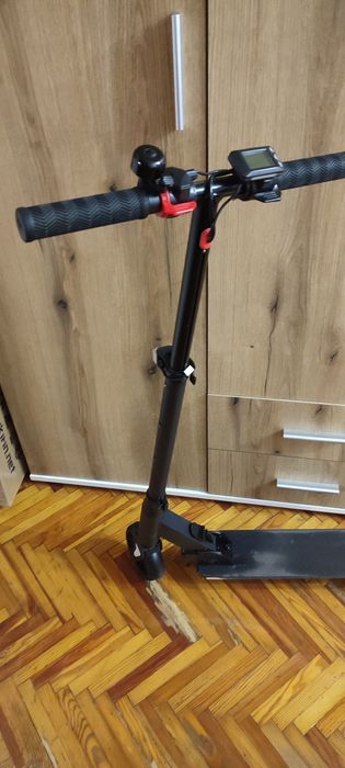 Продам электросамокат