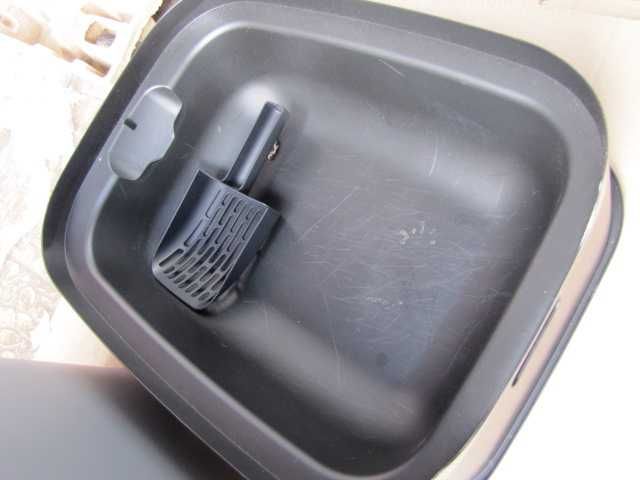 Kuweta dla kota zamykana z klapką na wejściu Rotho