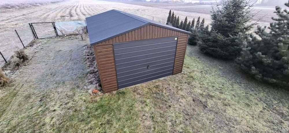 Garaż blaszany 6x6