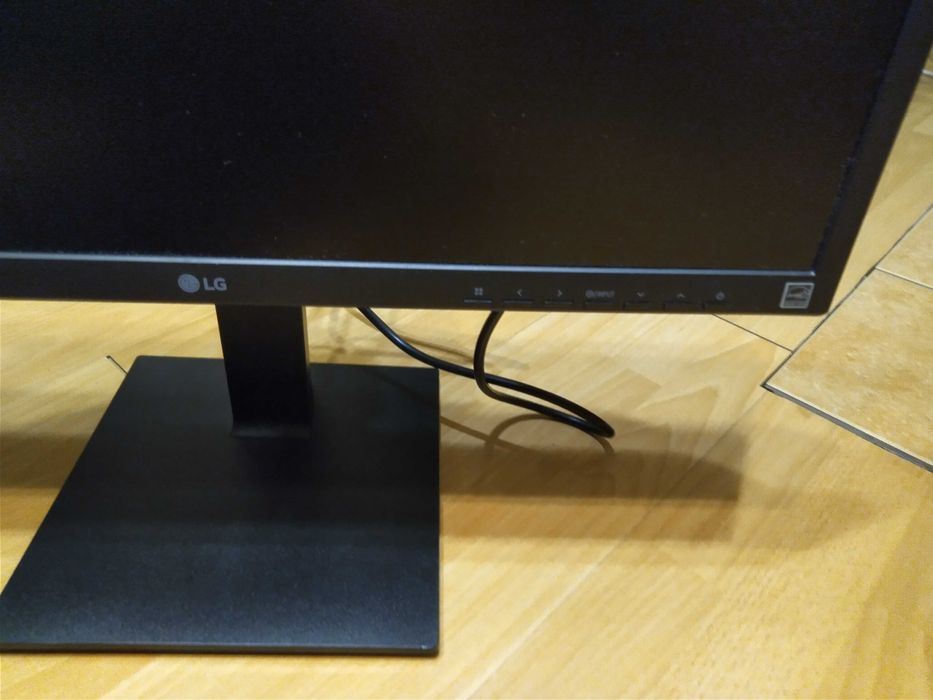 Monitor LG  24"      24BK550Y-I