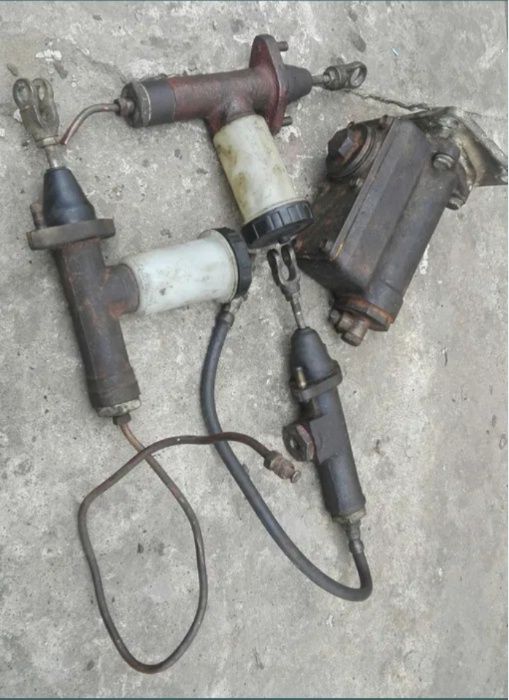 Панели приборов Уаз,вакуум,замки,реле,ручки,трамблёры,стеклоочистители