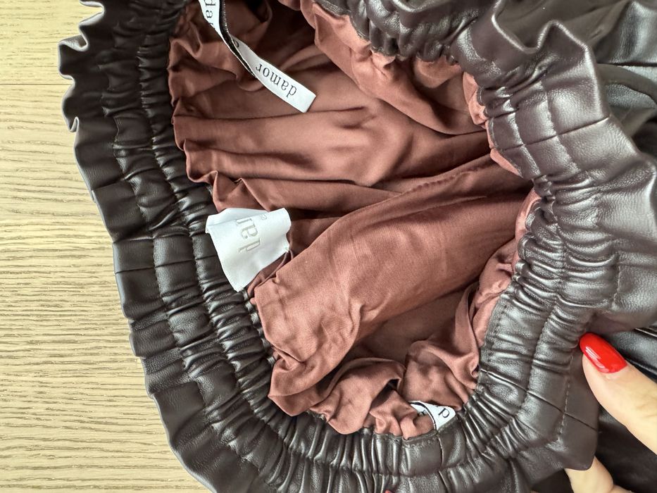 Штани з екошкіри