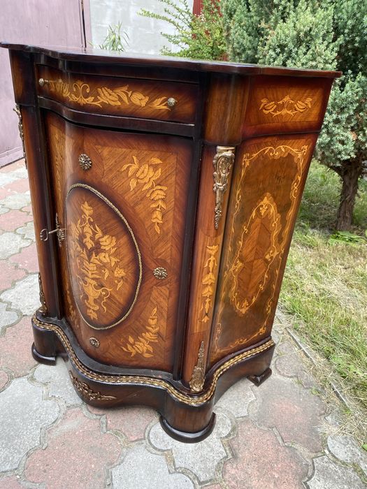 Тумба Італія АМПИР