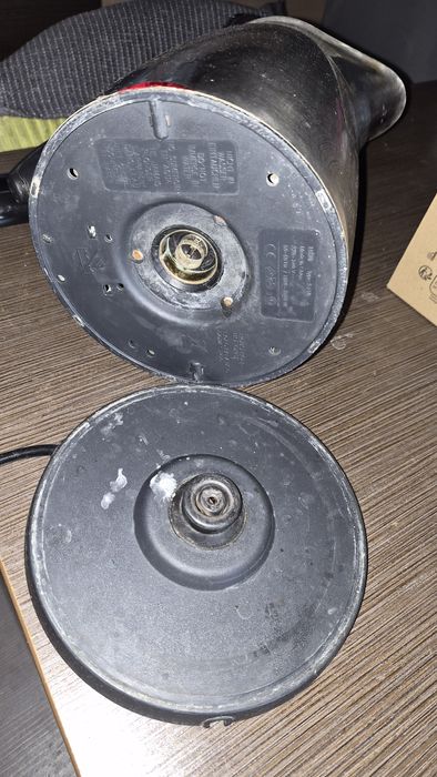 Продам чайник braun