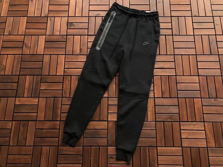 Штаны Nike tech fleece