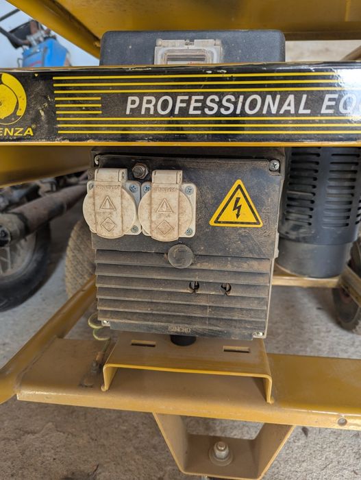 Gerador Arranque Manual 9HP 4.8KVA Benza E5000