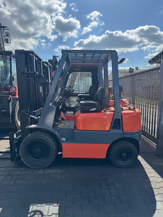 Wózek widłowy gazowy Tailift FG20 | Triplex