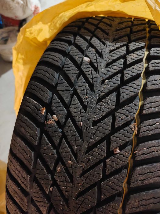 Opony Nokian Snowproof R17