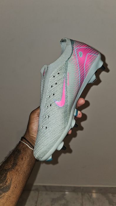 Mercurial Vapor 16 Ocean Cube/Pink Blast tamanho EU 41 Novo, nunca usado