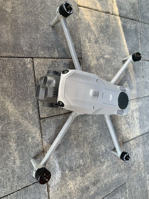Dji Matrice 4е квадрокоптер
