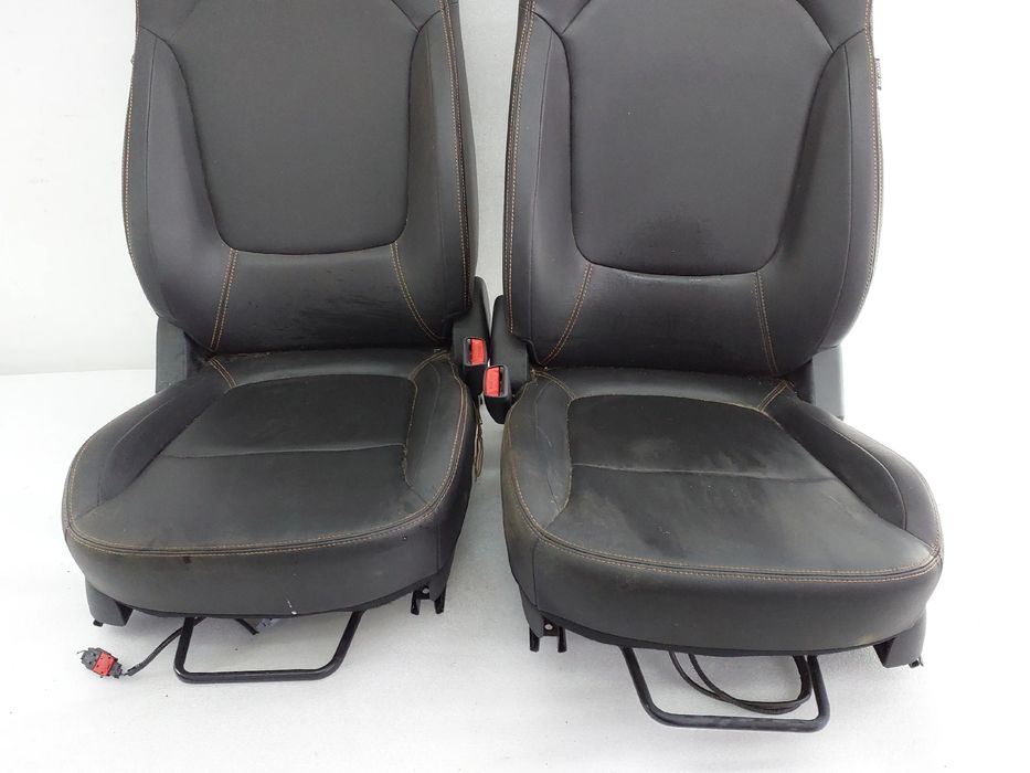 Conjunto de bancos DACIA Spring