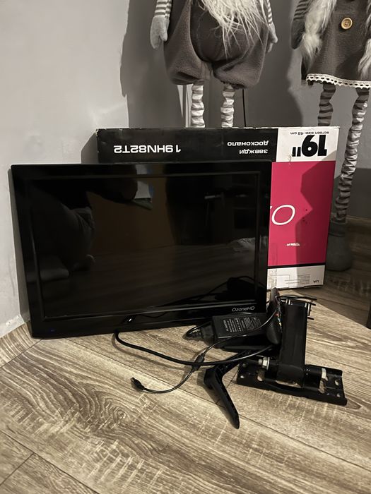 Телевізор 19 дюймів