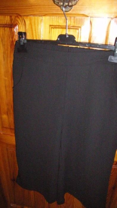 eleganckie czarne spódnico-spodnie z żorżety roz. 44