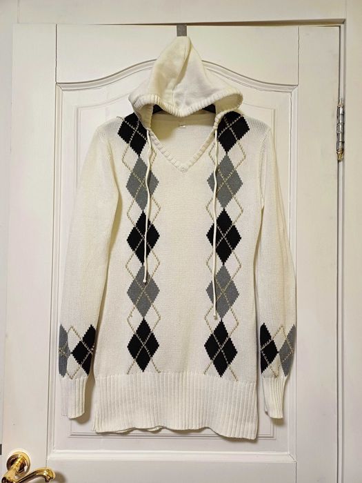 Светр туніка ромби, довжина 74 см.