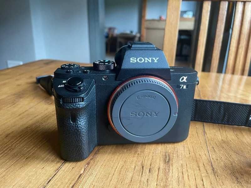 Sony Alpha 7 II (A7II). Świetny stan. Bardzo niski przebieg!
