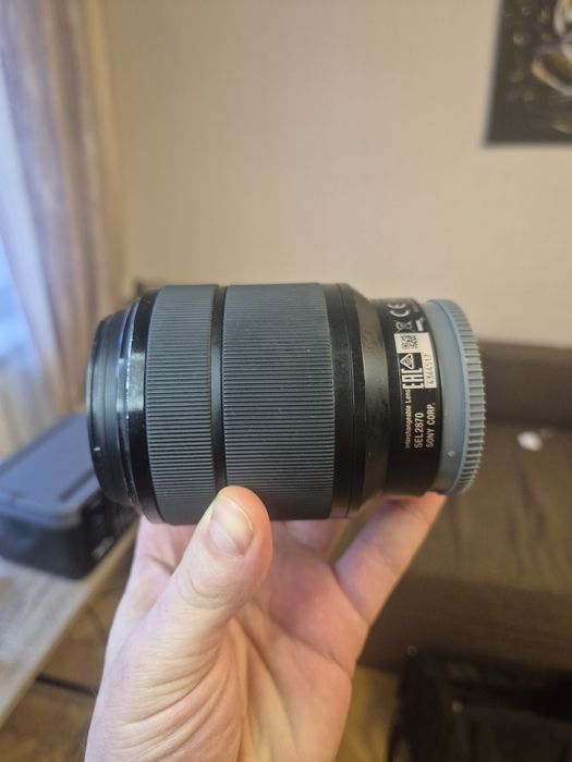 Терміново Sony FE 28–70mm f/3.5–5.6 OSS, SEL2870