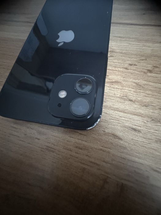 Продам Айфон 12 Б/у