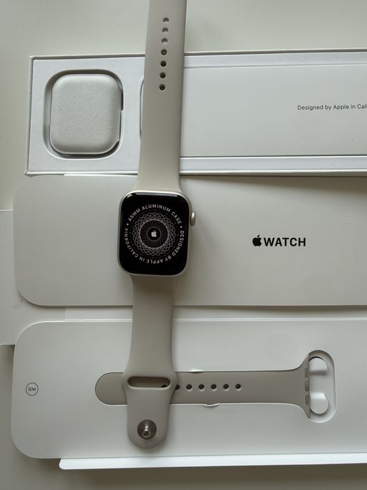 Apple Watch 8 geneacji 45 mm