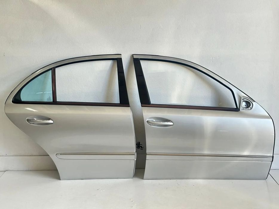 Porta Frente / Trás Direita / Esquerda - Mercedes E W211 (2002)