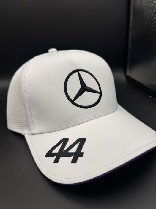 Czapka Mercedes AMG F1 Team nowa oryginalna z metkami  kolor biały