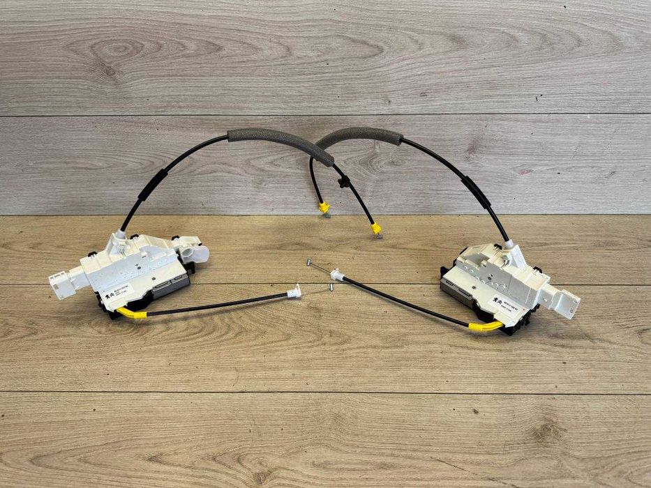 Замок дверей передній Фиат Фіат Скудо Fiat Експерт Джампі Джапми Пежо