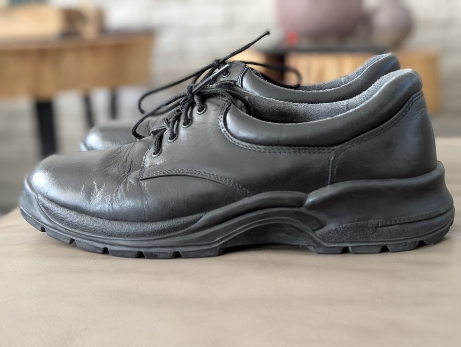 Buty służbowe rozmiar 42