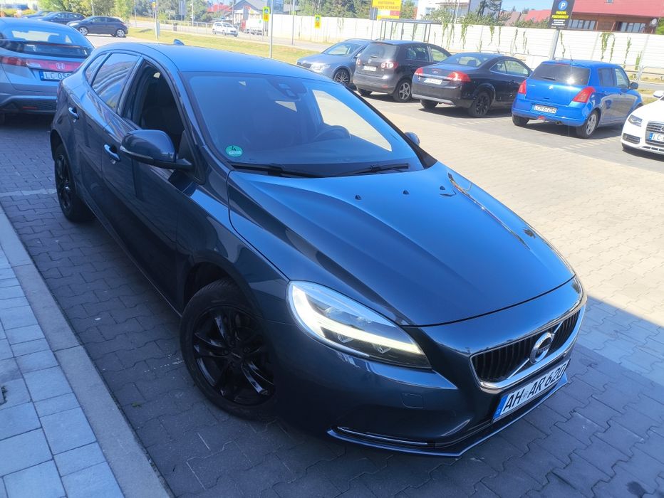 VOLVO V40 2,0d 120 KM LIFT z Niemiec, zadbany, idealny!