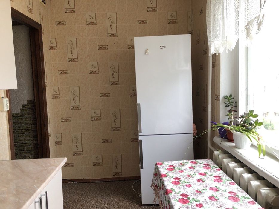 Здам 1 кімнатну квартиру на Харківській 7 поверх 3