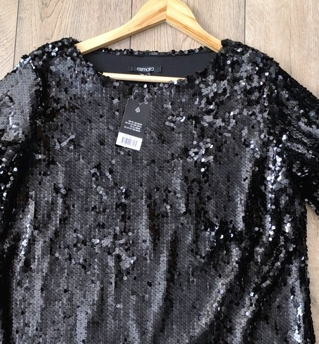 Krótka cekinowa esmara 40/42