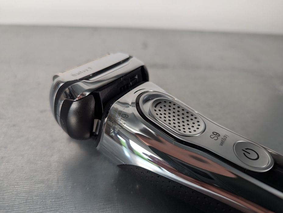 Golarka Braun Series 9 nowa 9090cc męska foliowa z trymerem