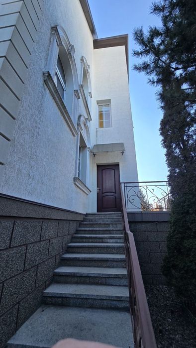 Продам дом с ремонтом Слобожанское