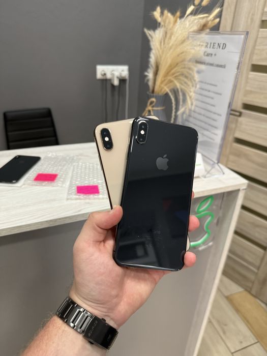 iphone Xs max 64gb gold/black