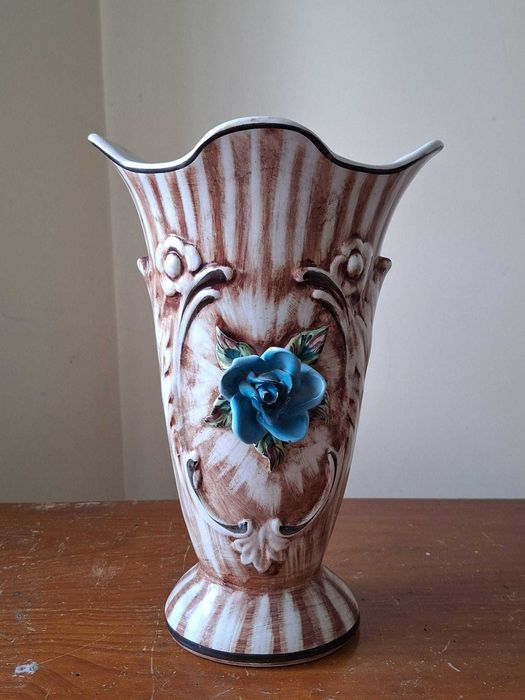 Floreira em cerâmica sem asas