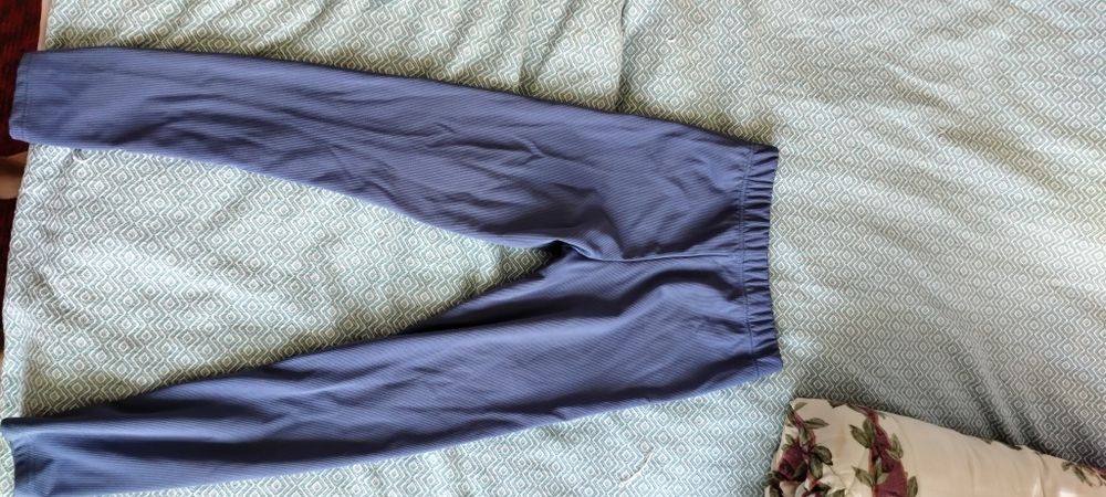 Костюм на дівчину