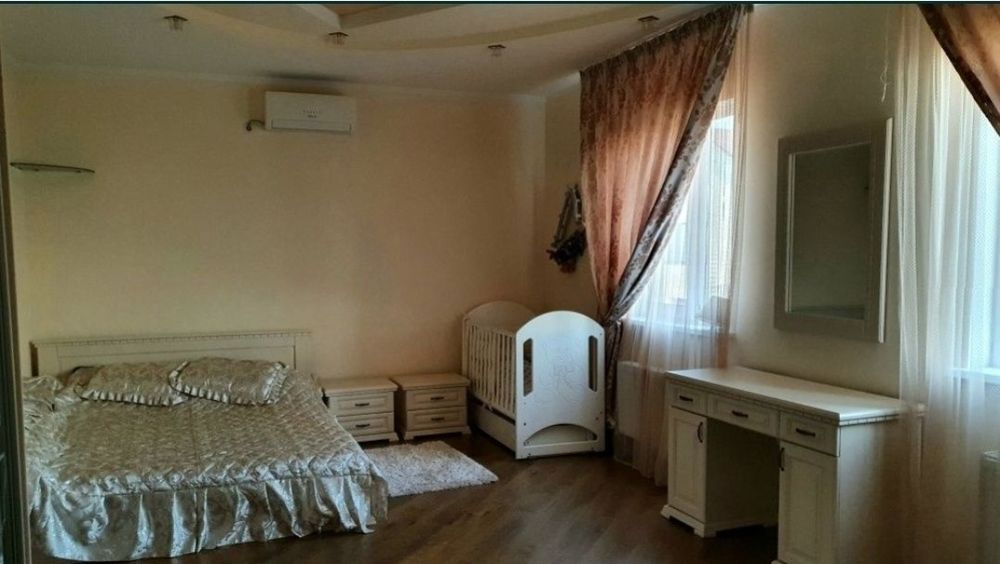 Будинок біля моря в Одесі, Совіньйон.