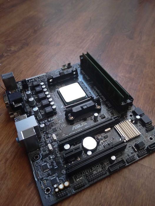 Ігровий Комплект ASUS A68HM-PLUS + AMD A8-6500 + ddr3 4gb (2x2) 1333mg