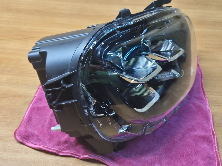 Citroën C3 lift lampa prawa przednia OEM EU Led Vision