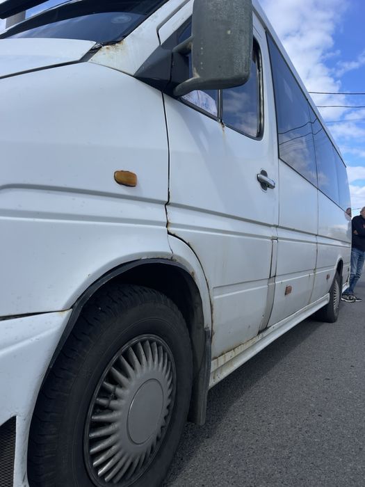 Автобус Mercedes Sprinter