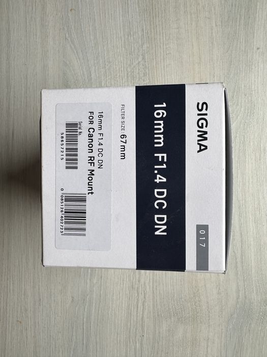 Sigma 16mm f/1.4  — Canon RF-M