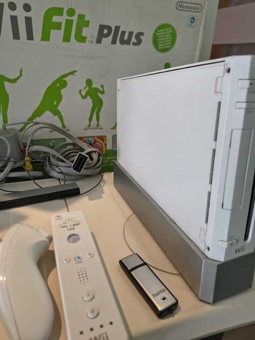Nintendo Wii przerobione + Wii Fit CFW 128GB zestaw