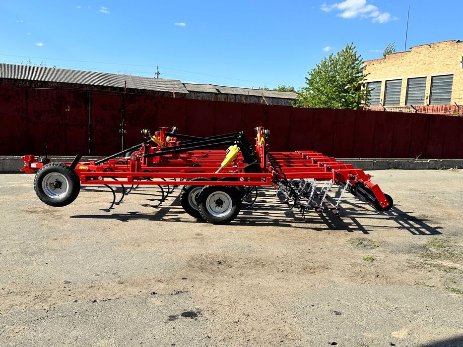 В наявності культиватори захват 6, 8, 9, 12м 5ти рядні (CASE)