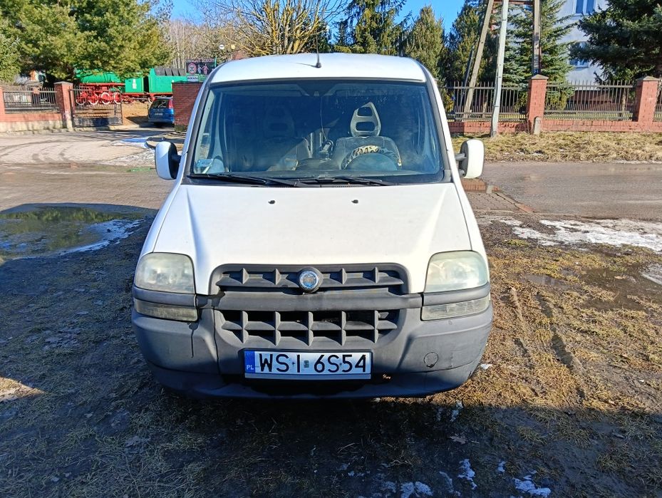 Fiat Doblo cargo 2osobowy 1.9 diesel 60km
