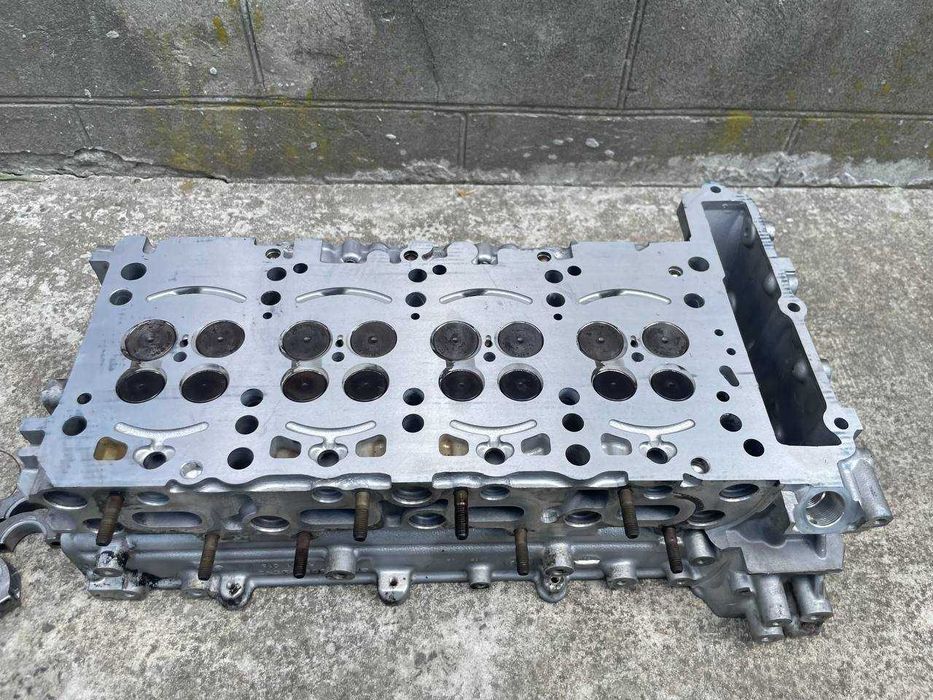 Головка двигуна Mercedes Om651 ГБЦ двигателя мотора W639 W212 W446 Sprinter 906