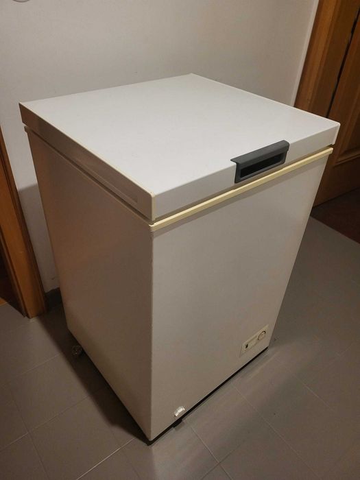 Arca congeladora horizontal – funcional e em bom estado