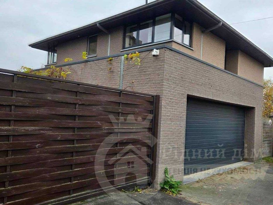 Продаж будинку м.Київ перша лінія до р.Дніпро