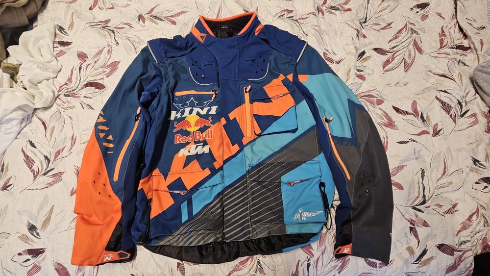 Casaco kini KTM RedBull